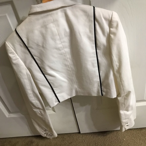 Alice and Olivia black and white crop blazer - Picture 6 of 9